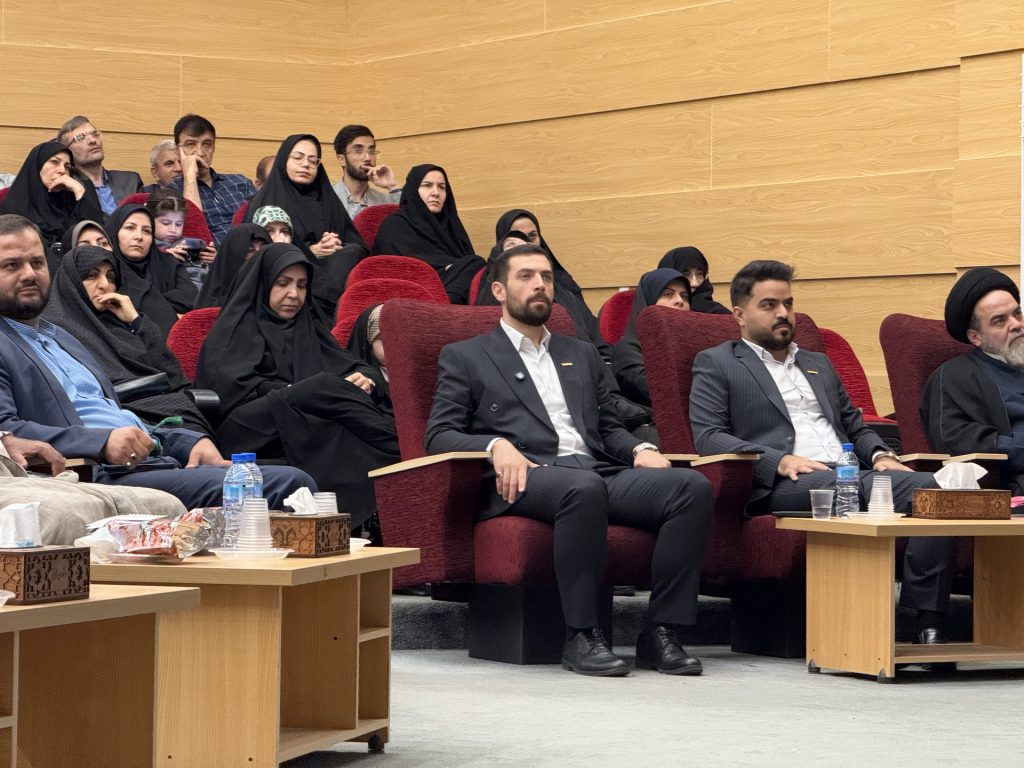 گام بلند گروه ساختمانی کرمانی در پیوند دانشگاه و صنعت؛ سخنرانی مهندس محمد کرمانی در آیین گرامیداشت سرآمدی دانشگاه قم
