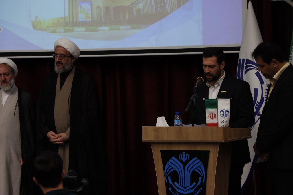 گام بلند گروه ساختمانی کرمانی در پیوند دانشگاه و صنعت؛ سخنرانی مهندس محمد کرمانی در آیین گرامیداشت سرآمدی دانشگاه قم