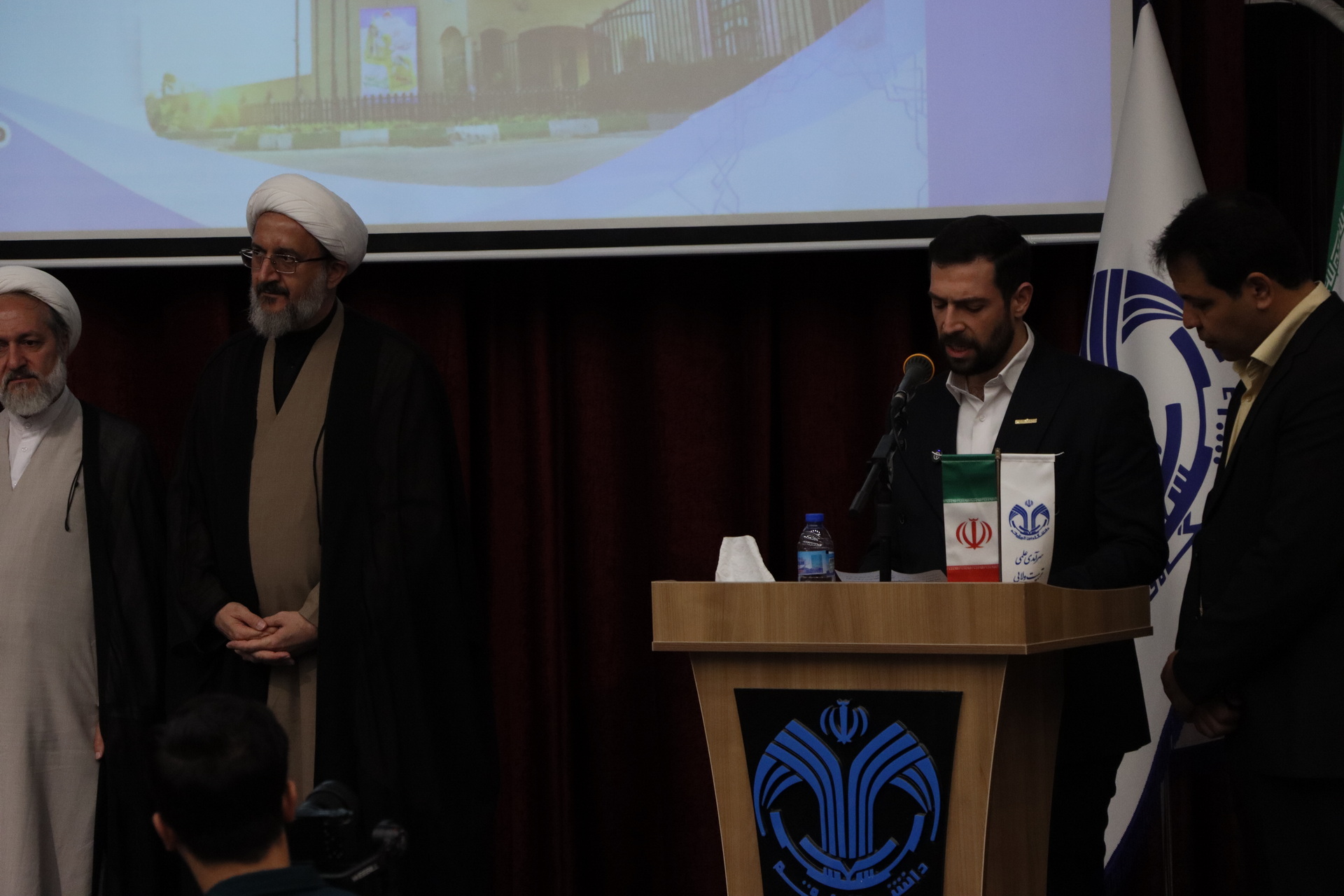 گام بلند گروه ساختمانی کرمانی در پیوند دانشگاه و صنعت؛ سخنرانی مهندس محمد کرمانی در آیین گرامیداشت سرآمدی دانشگاه قم